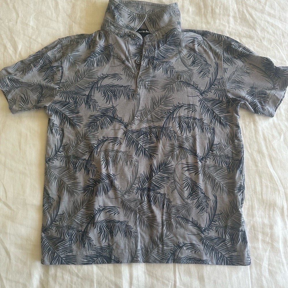 Travis Mathew Gray Polo with Navy Leaf Print